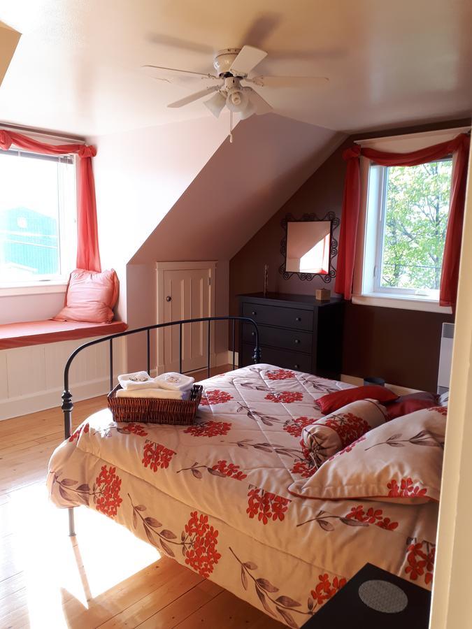 Dans Les Draps De Morphee Campbellton Exterior foto