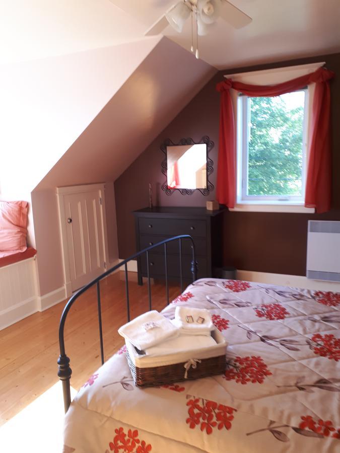 Dans Les Draps De Morphee Campbellton Exterior foto