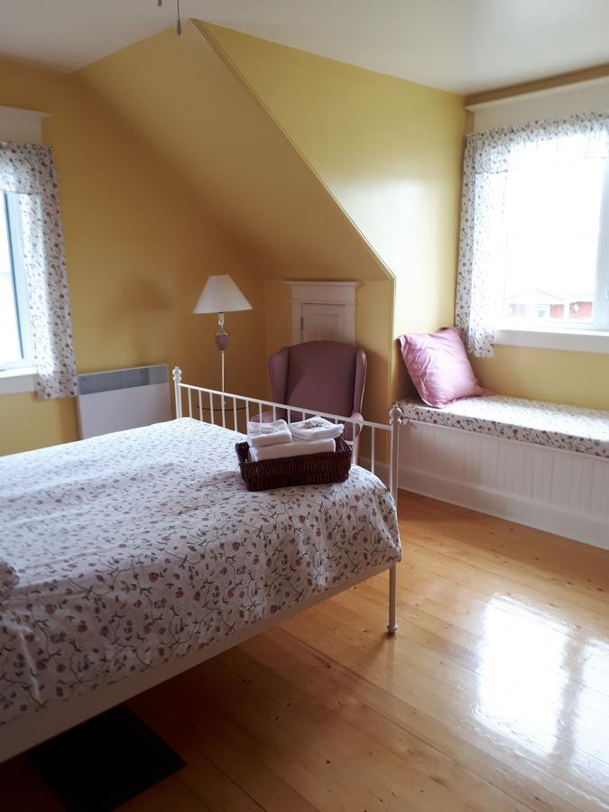 Dans Les Draps De Morphee Campbellton Exterior foto